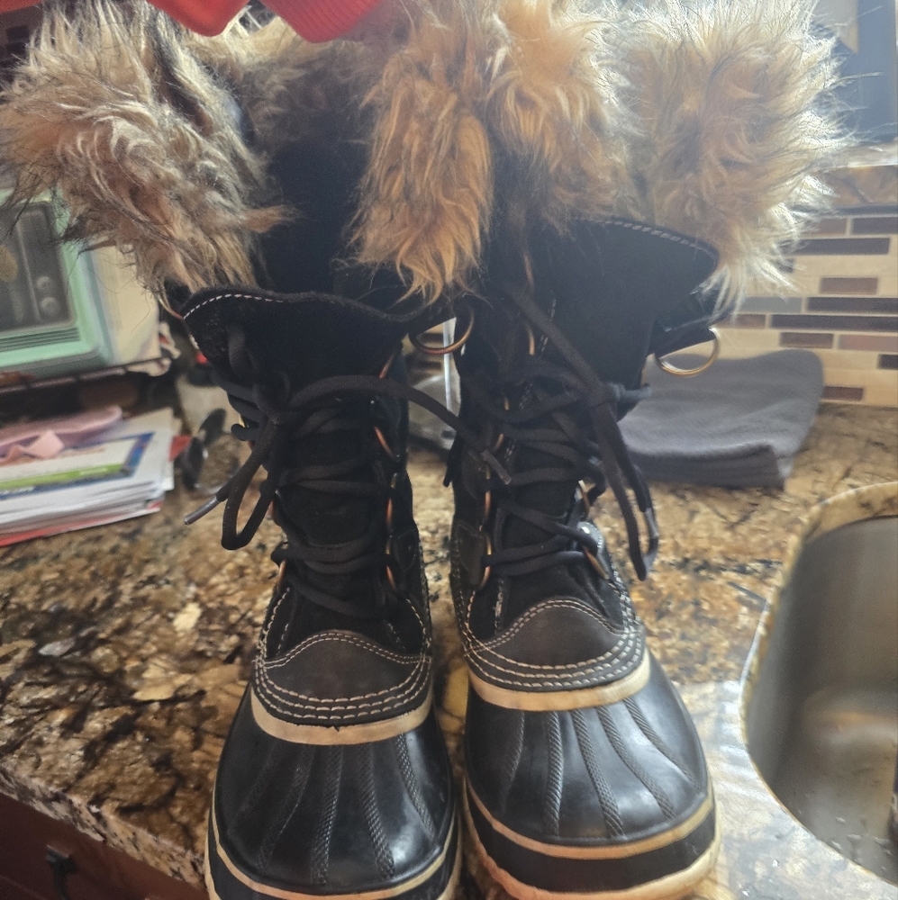 Sorel Women's Joan Of Arctic Winter Boot Black, Quarry NL1540-010 Size 9